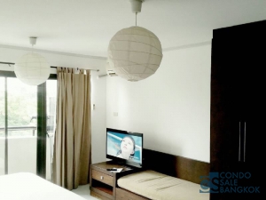 Condo for Sale at Sukhumvit 26,  1 Bedroom 35 sq.m. Close to BTS Prompong.