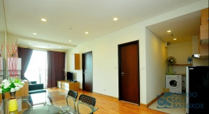 Fully furnished condo Le Luk for sale near BTS. Very high floor 48.92 sq.m. 1 bedroom. Good price