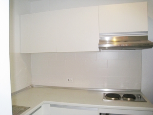 Fully furnished 2 bedrooms size 72 sq.m. at LPN Praram 9 condo for sale in Bangkok Thailand. Easy access