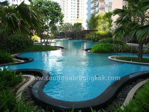 River Front Watermark Condo for sale in Bangkok. 240 sq.m. 3 bedrooms Unfurnished. Stunt River View