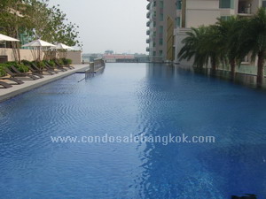 River Front Watermark Condo for sale in Bangkok. 240 sq.m. 3 bedrooms Unfurnished. Stunt River View