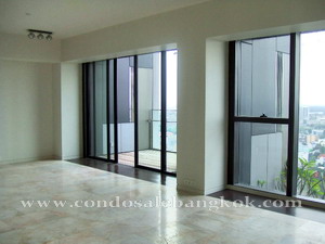 Talk of the Town. High End condo for sale in Sathorn Bangkok. THE MET - Sale at cost! Duplex High floor 367 sq.m. 4 bedrooms Condo for sale in Sathorn Duplex style. Hi-end luxury fitting. Private living in the Sathorn