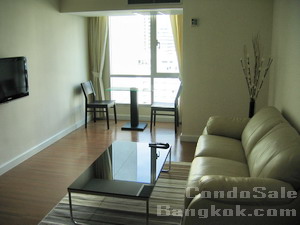 1 bedrooms for sale in Bangkok Sukhumvit 13. Trendy condo. Very good price. Fully furnished in new conditions. Spacious 64.5 sq.m. Very convenient location. Surrounding with shops, restuarants, department store, etc and in walking distance to BTS and MRT. Urgent sale! Cheapest guarantee!!!