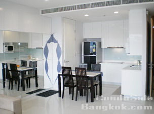 Condo for sale in Bangkok close to Lumpini MRT. Brand new 83 sq.m. 2 bedroom fully furnished. Nice view of the city