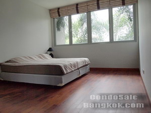 Condo for sale in Bangkok near Sathorn Road. Big one bedroom 74 sq.m. fully furnished