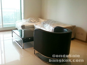 Condo for sale in Bangkok Empire Place Sathorn 100 sq.m. 2 bedrooms very bright. Fully furnished. Close to Chongnonsi BTS. Nice view