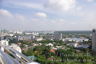 Penthouse 3 bedrooms for sale on Sathorn (Yen Arkard) for sale. Very peaceful area, nice view on high floor.
