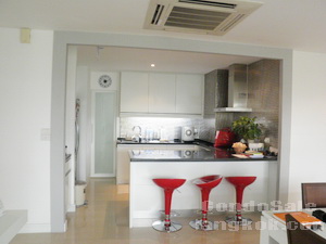 Condo for sale in very nice neighborhood. spacious 3 bedrooms Size 300 sq.m. Tastefully furnished.