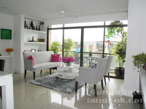 Condo for sale in very nice neighborhood. spacious 3 bedrooms Size 300 sq.m. Tastefully furnished.