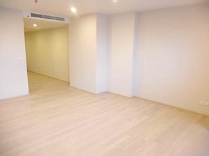 Brand new condo for sale in Thonglor area. Noble solo 67 sq.m. 1 bedroom unfurnished.