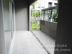 Brand new condo for sale on the ground floor. 55 sq.m. 1 bedroom. Feel like home with pool and garden view. Unique and excellent!