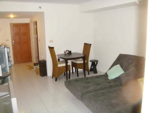 Condo for sale in Bangkok Paholyothin. 49 sq.m. fully funished 1 bedroom on high floor. Easy access to Central Ladprao, Major Rachayothin, etc.