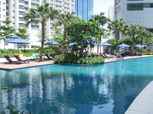 Condo for sale in Bangkok Sukhumvit 20. 68 sq.m. Fully furnished one bedroom. Premium full facilities. Easy access to BTS and MRT