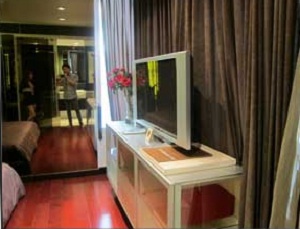 Manhattan Chidlom Condo for sale/rent in Bnagkok Chidlom area. Sale with Tenants.Fully furnished 2 bedrooms 88 sq.m.