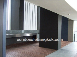 Condo for sale in Bangkok Sathorn area Modern style building Nicely furnished 3 bedrooms 197 sq.m. at 