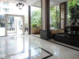 Fully furnishe Sutio 39.50 sq.m. The Address Chidlom studio for sale in Bangkok. Walk to Chidlom BTS.